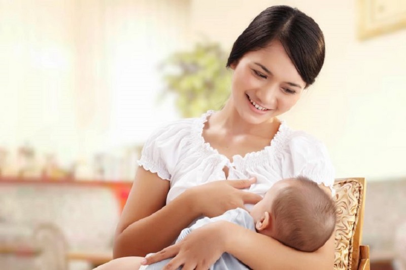 Nguồn canxi cung cấp cho trẻ hoàn toàn phụ thuộc vào nguồn sữa mẹ